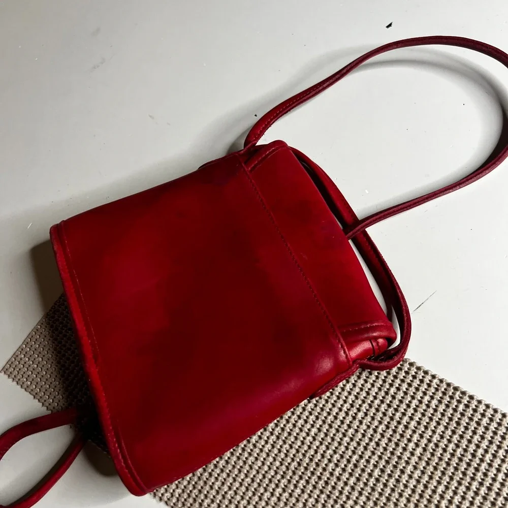 Vintage Coach Red Leather Crossbody Turnlock Bag 9049 Costa Rica Handcrafted